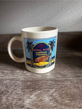 Royal Palm Hawaiian Pineapple Ceramic Mug - Cream and Blue